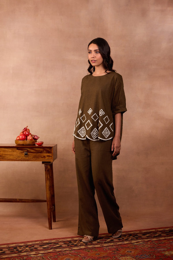 Linen Co-ord Set with Contrast Cut Work